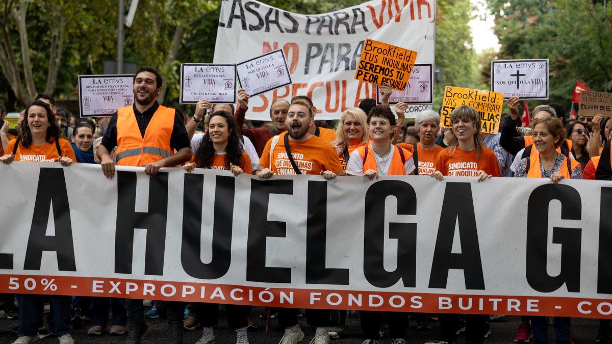Una huelga general por la vivienda: UGT y CCOO se suman a la petición de los acampados en Sol