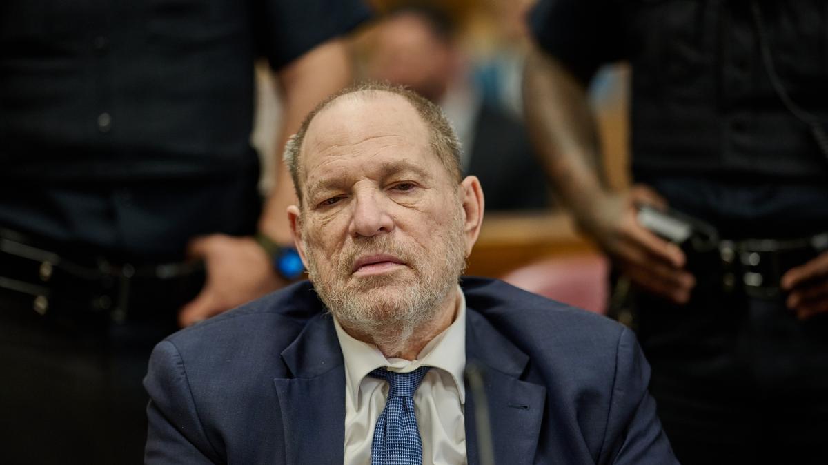 Weinstein, de nuevo en el banquillo por violación en plena ola contra el movimiento MeToo