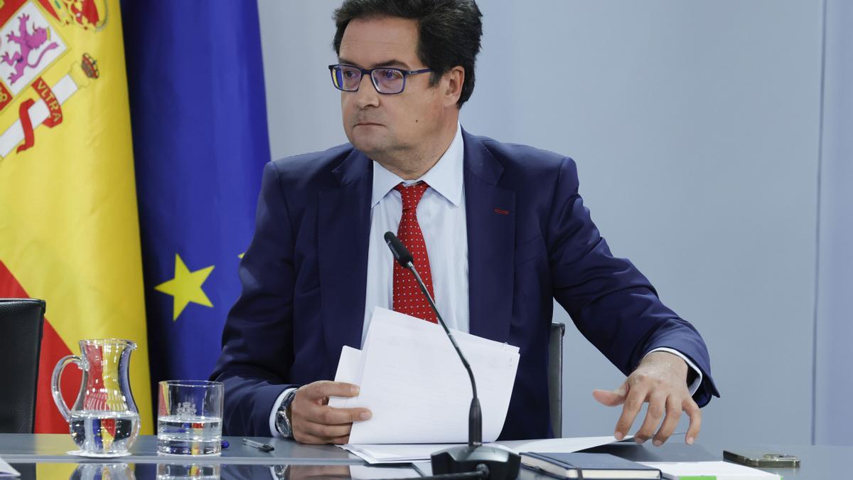 Óscar López, titular de la cartera de Transformacion Digital, en al rueda de prensa posterior al Consejo de MInistros.