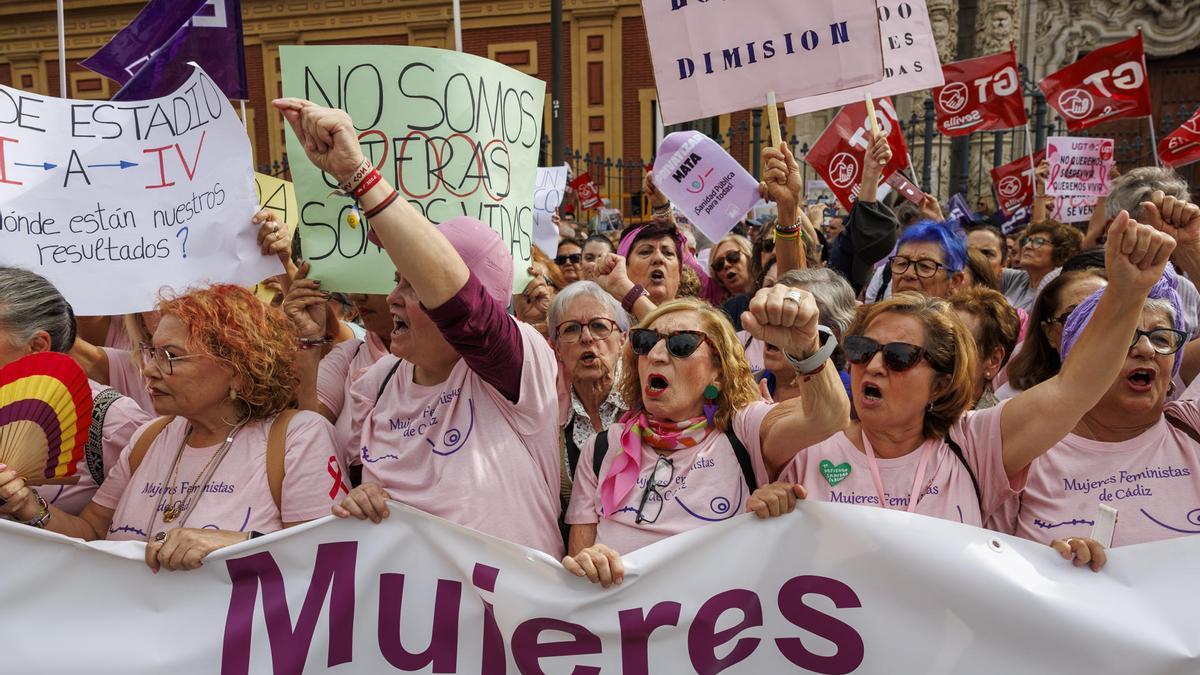 La Junta asegura que las mamografías pendientes de cribados en Andalucía estarán el viernes