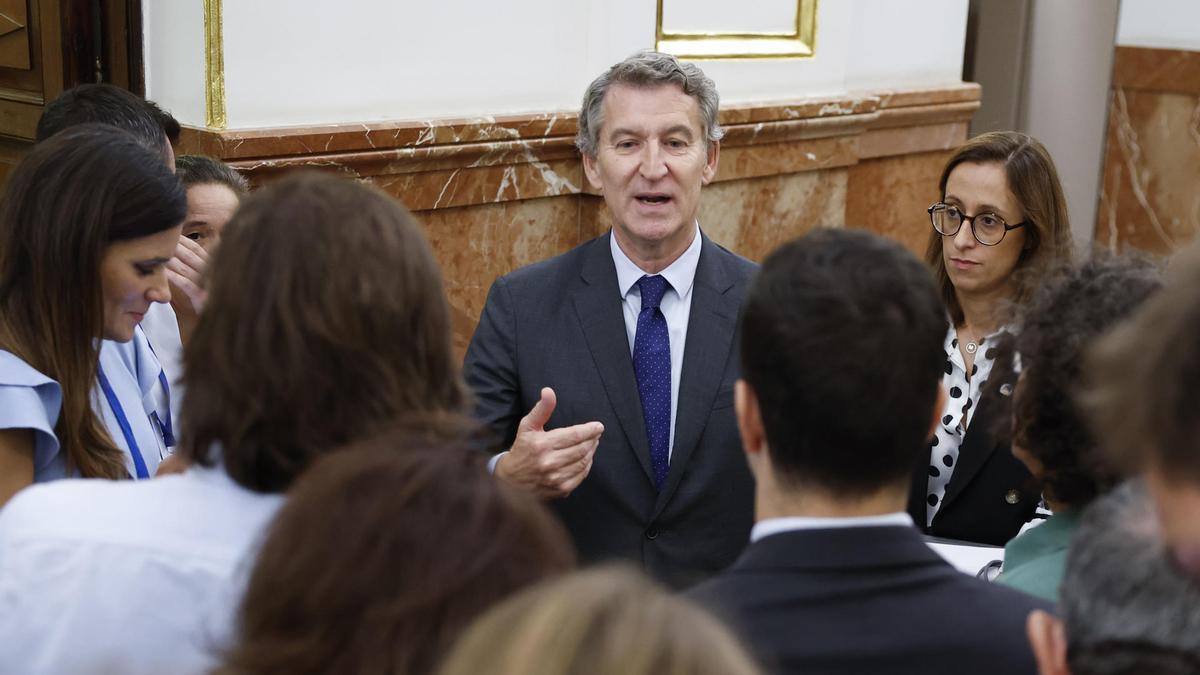 Feijóo afirma que si gobierna creará una lista de médicos que practican abortos