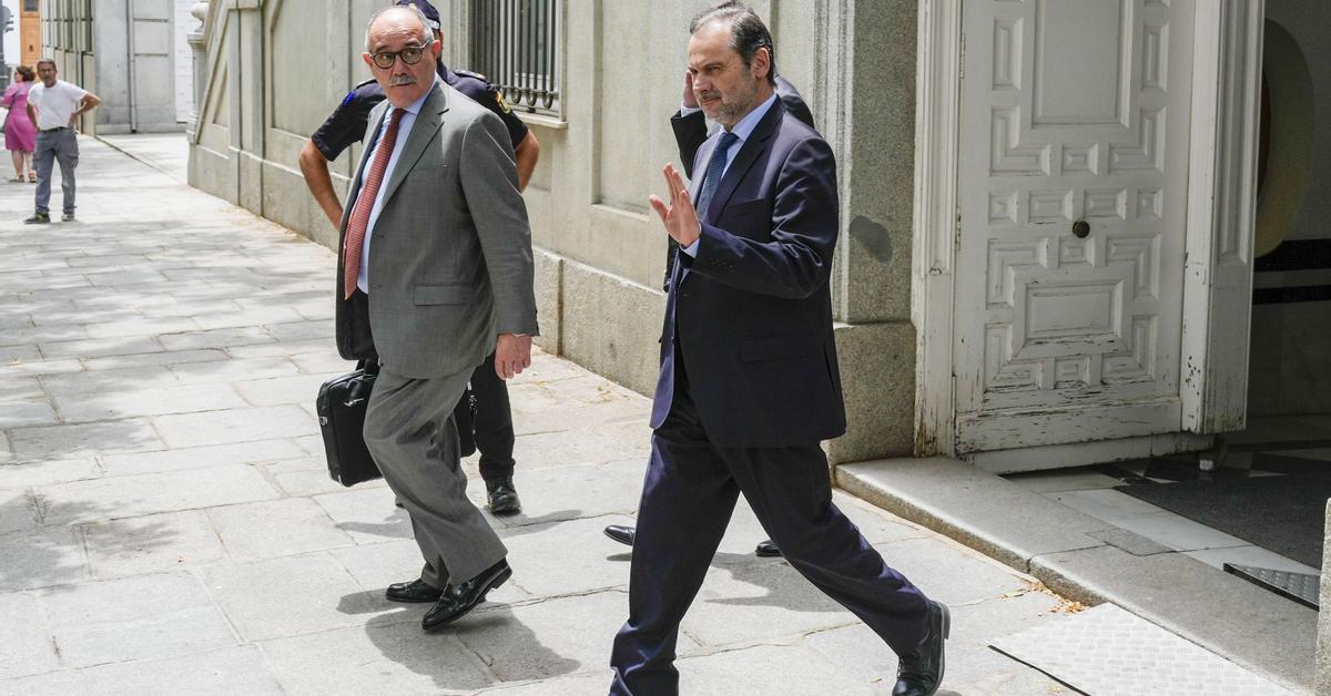 La UCO detecta gastos de Ábalos que superan los 95.000 euros sin justificación bancaria