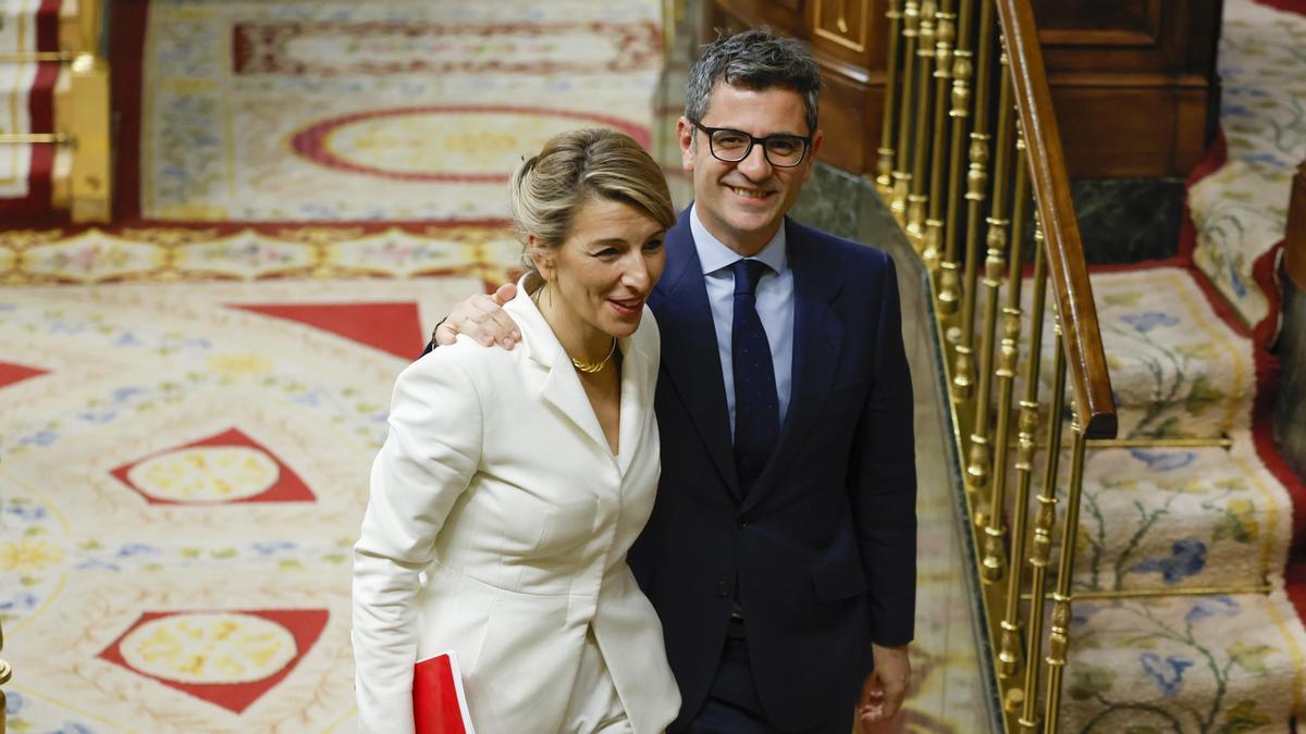 La vicepresidenta segunda y ministra de Trabajo y Economía Social, Yolanda Díaz, y el ministro de Presidencia y Relaciones con las Cortes, Félix Bolaños, durante el debate de la moción de censura.