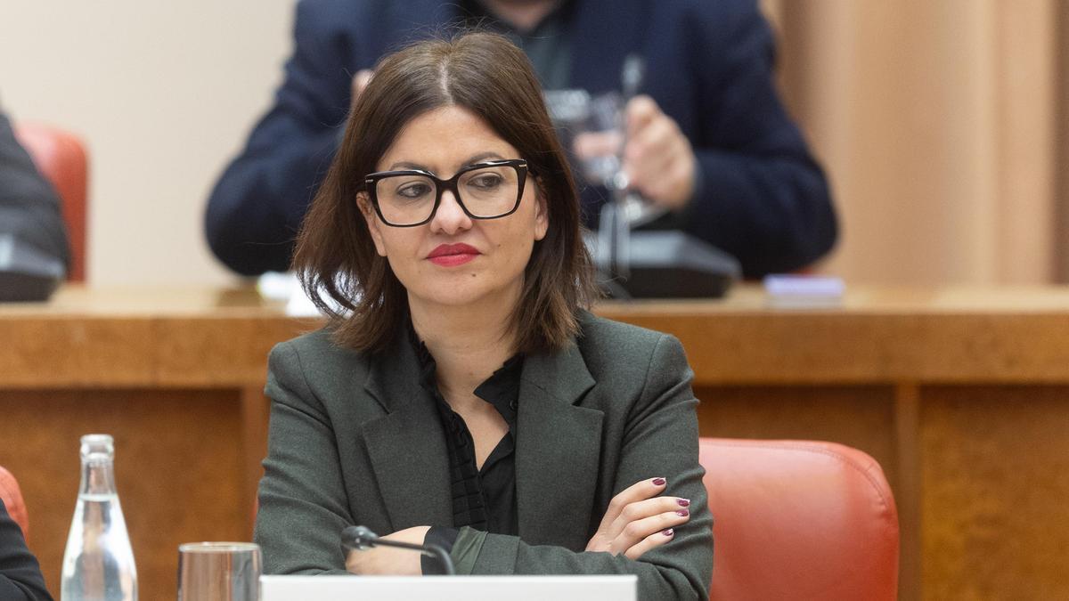 La ministra de Juventud e Infancia, Sira Rego, durante una reunión, en el Congreso de los Diputados.