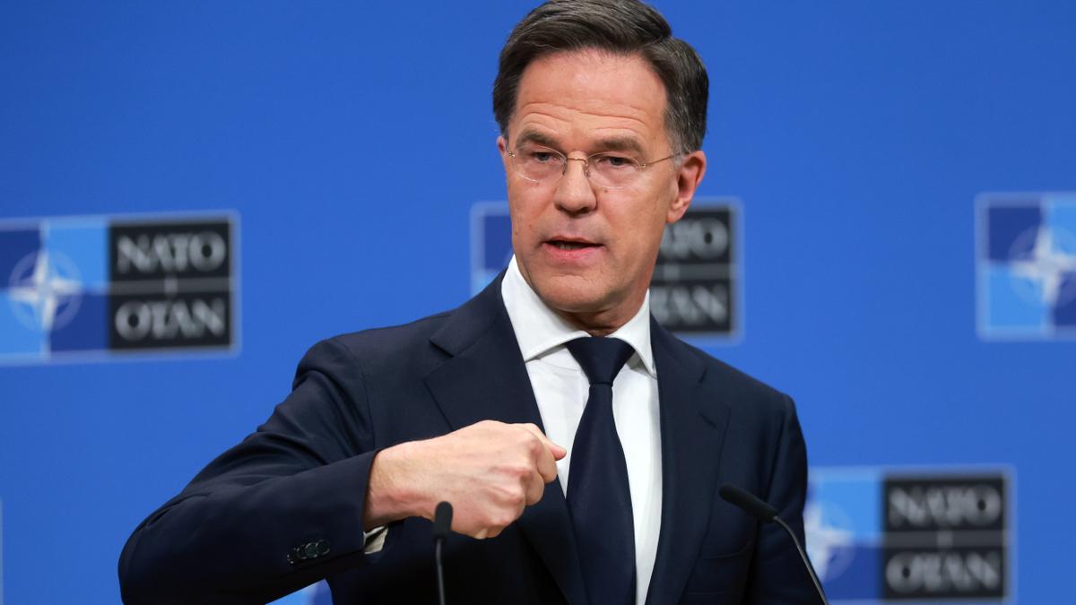 Rutte dice que España deberá invertir el 3,5% del PIB en conjunto en gasto militar 