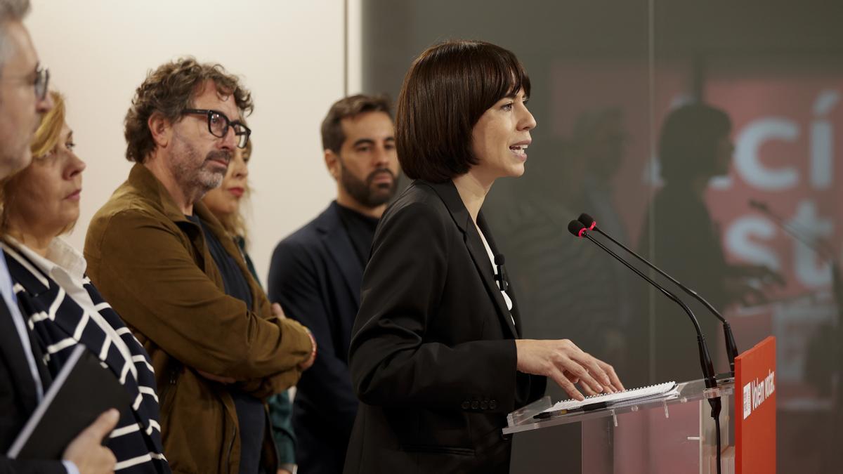Diana Morant comparece junto a su núcleo duro tras la dimisión de Mazón
