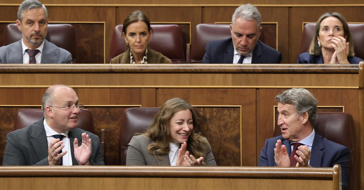 Feijóo se abona (de nuevo) al discurso anti impuestos para tratar de captar voto entre la "clase media"