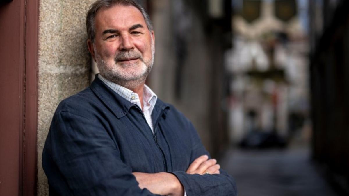 Anxo Quintana, en entrevista con Praza.gal, en Allariz.