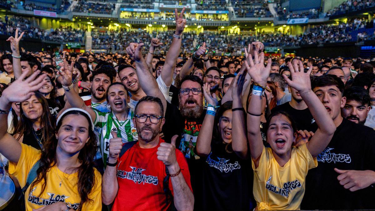 Asistentes al concierto de Los Delinqüentes en el Movistar Arena de Madrid en abril de 2026.