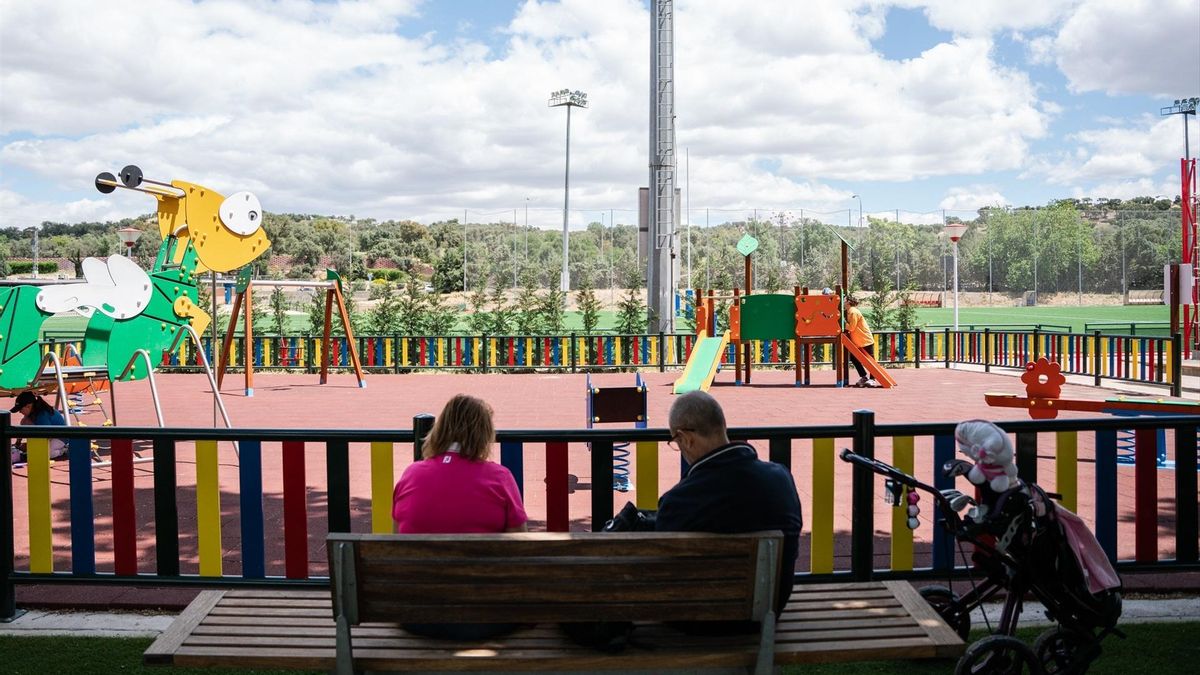 España se llenó de parques infantiles de caucho, ahora los expertos los ven como un peligro tóxico para los niños