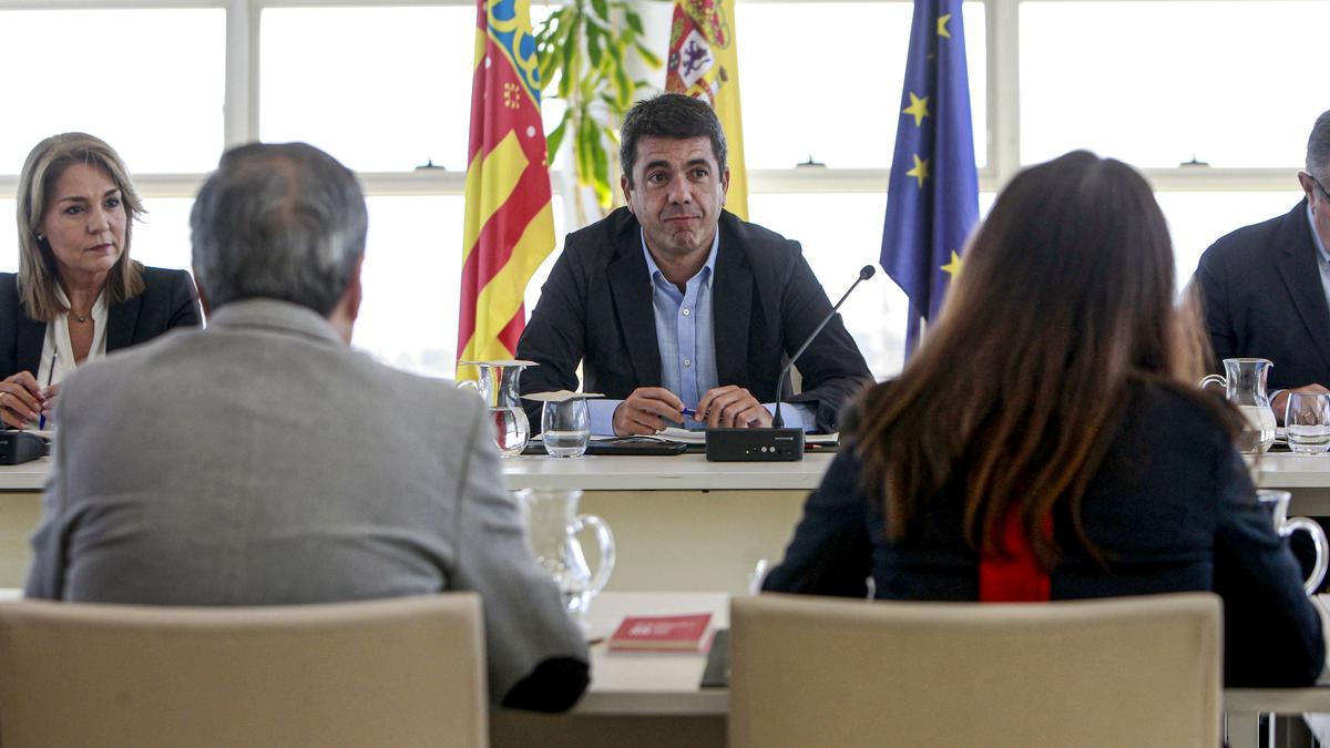 El president de la Generalitat en funciones, Carlos Mazón, preside la reunión plenaria de su ejecutivo