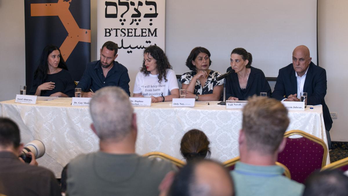 Las organizaciones israelíes B'Tselem y Physicians for Human Rights Israel (PHRI) acusaron este lunes al Gobierno israelí de estar cometiendo un genocidio en la Franja de Gaza.