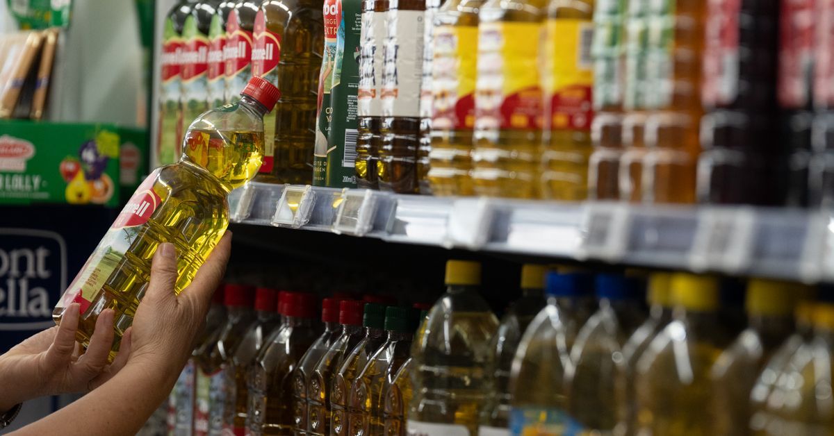 La inflación se mantiene en el 2,7% en agosto porque los carburantes se resisten a bajar
