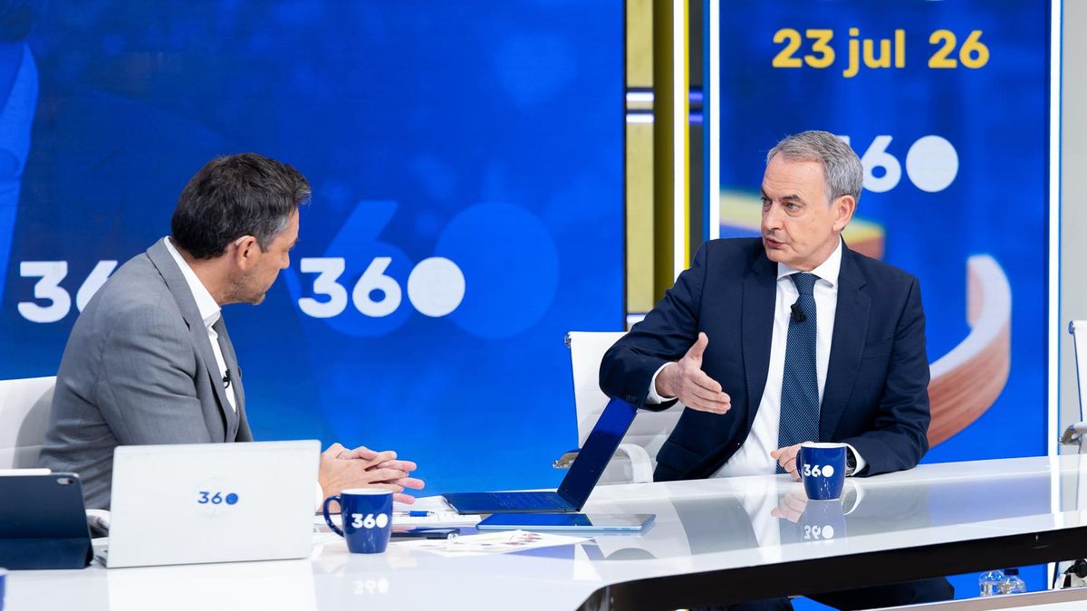 El expresidente del Gobierno José Luis Rodríguez Zapatero durante la entrevista.