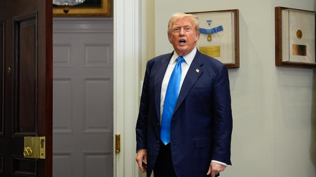 El presidente de Estados Unidos, Donald Trump, habla tras firmar un proyecto de ley del Congreso en la Sala Roosevelt de la Casa Blanca.