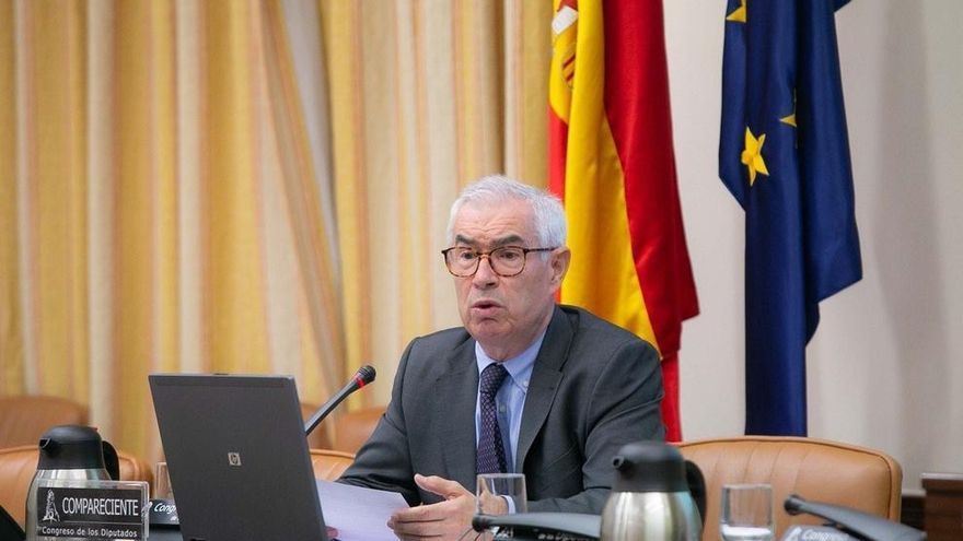 Emilio Bouza, en el Congreso.