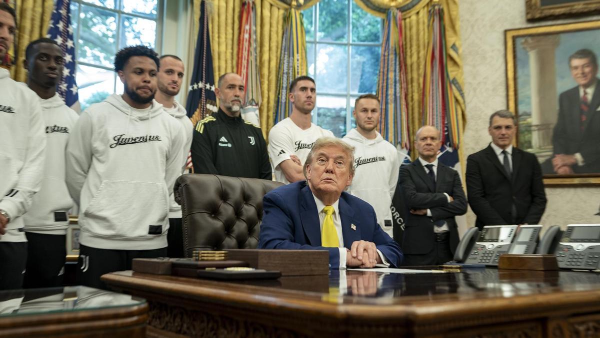 El presidente de EEUU, Donald Trump junto a los jugadores de la Juventus.