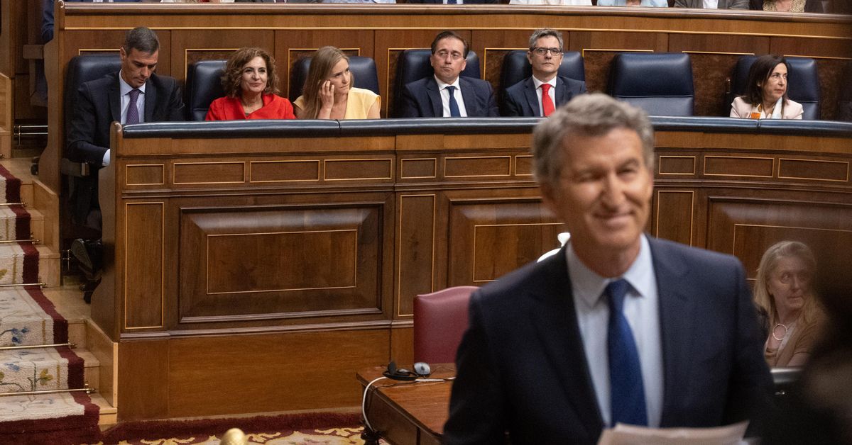 El PSOE acusa a Feijóo de usar un "pseudoinforme" de la "policía ...