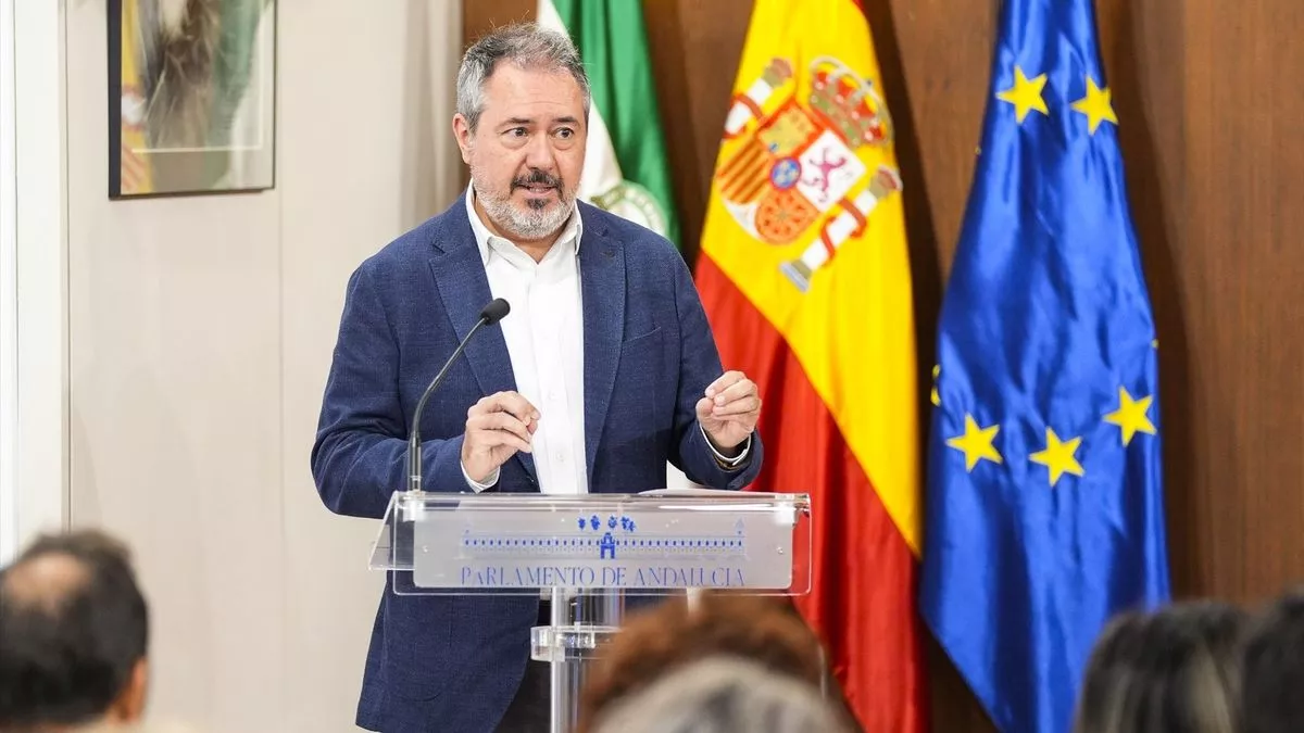 El secretario general del PSOE de Andalucía y Portavoz del Grupo Parlamentario Socialista, Juan Espadas.
