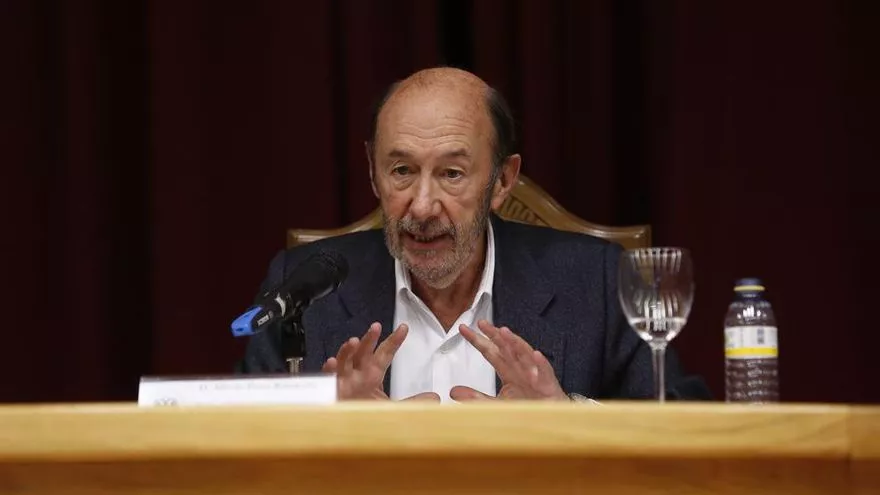 Alfredo Pérez Rubalcaba, en Granada.