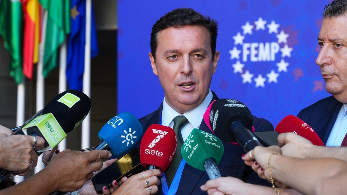 Detenido el presidente de la diputación de Almería por contratos irregulares