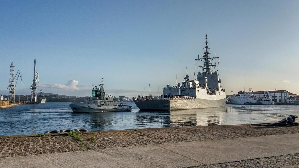 Archivo - Fragata Cristobal Colón