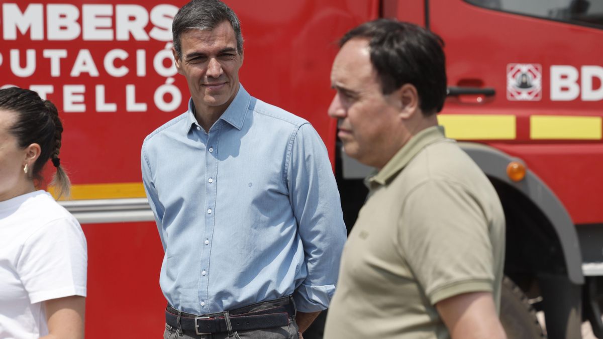 Sánchez pide "extremar la precaución" ante el fuego porque "quedan horas difíciles"