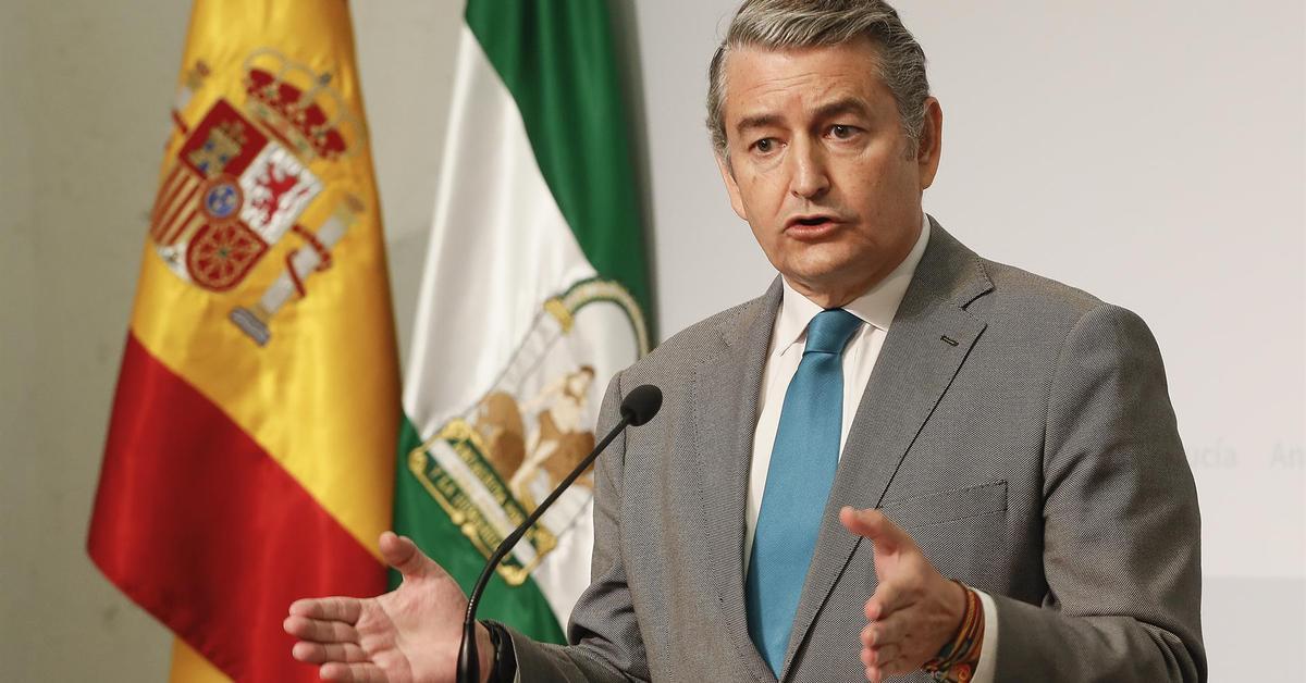 Antonio Sanz, consejero de Interior y Presidencia se hace con las competencias de Salud provisionalmente