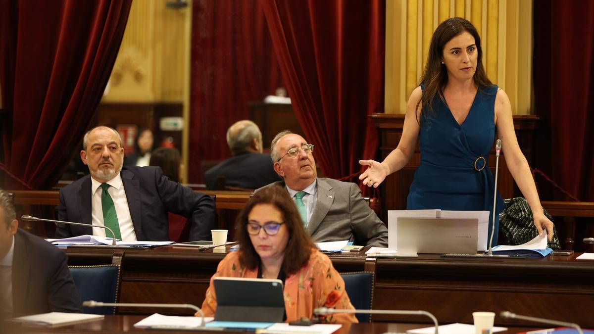 La exportavoz balear de Vox acusa a Abascal de desviar fondos a la Fundación Disenso