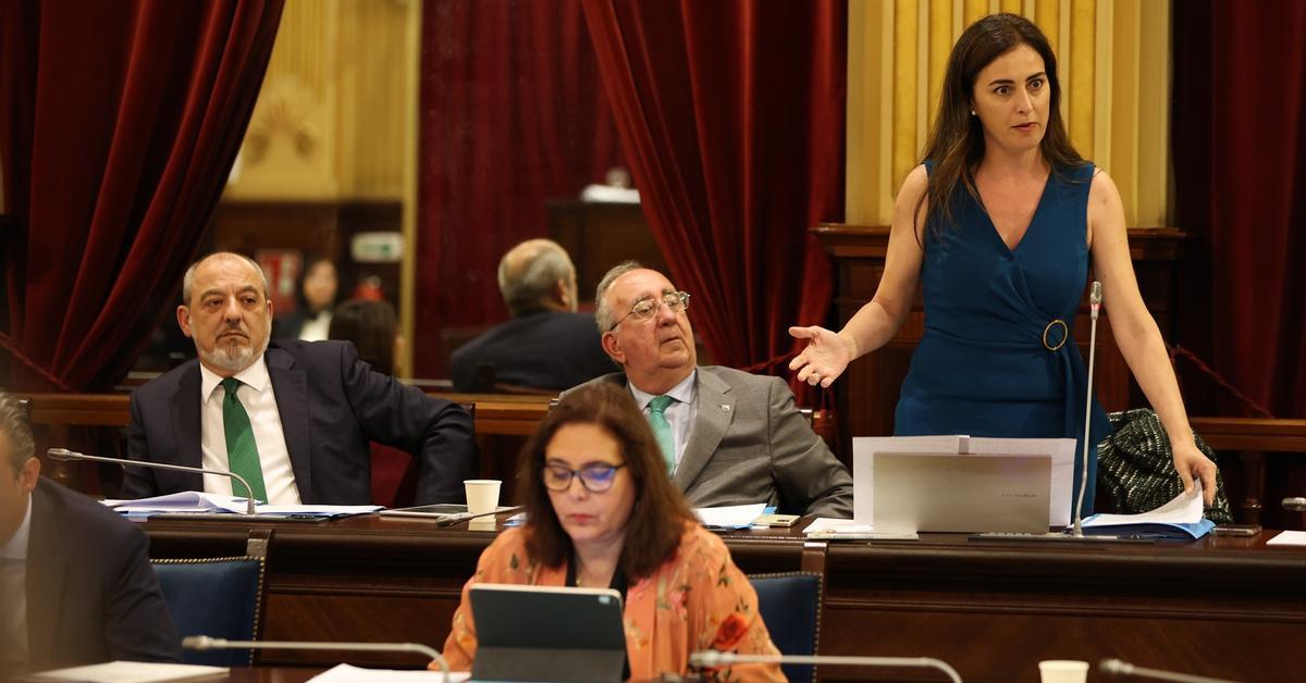 La exportavoz balear de Vox acusa a Abascal de desviar fondos a la Fundación Disenso