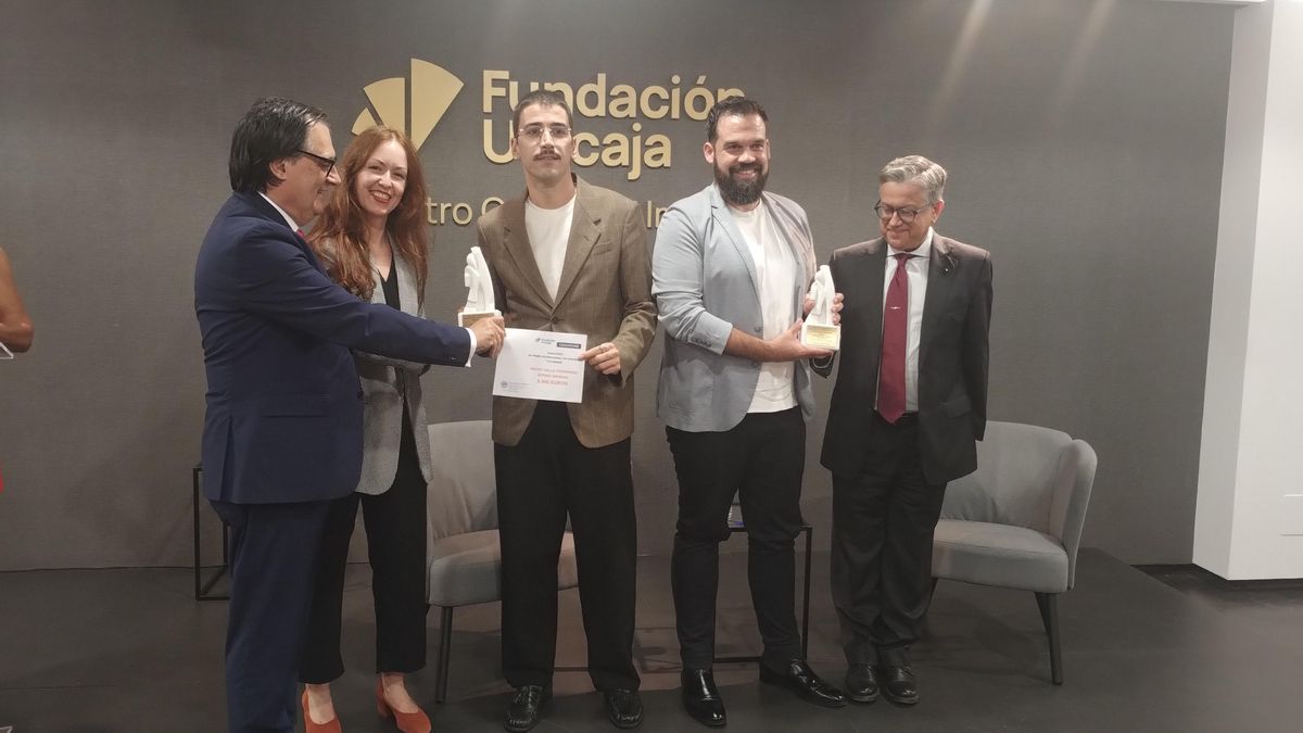 Nacho Calle y Sergio Sangiao, periodistas de infoLibre, reciben el Premio Internacional de Periodismo 'Colombine'