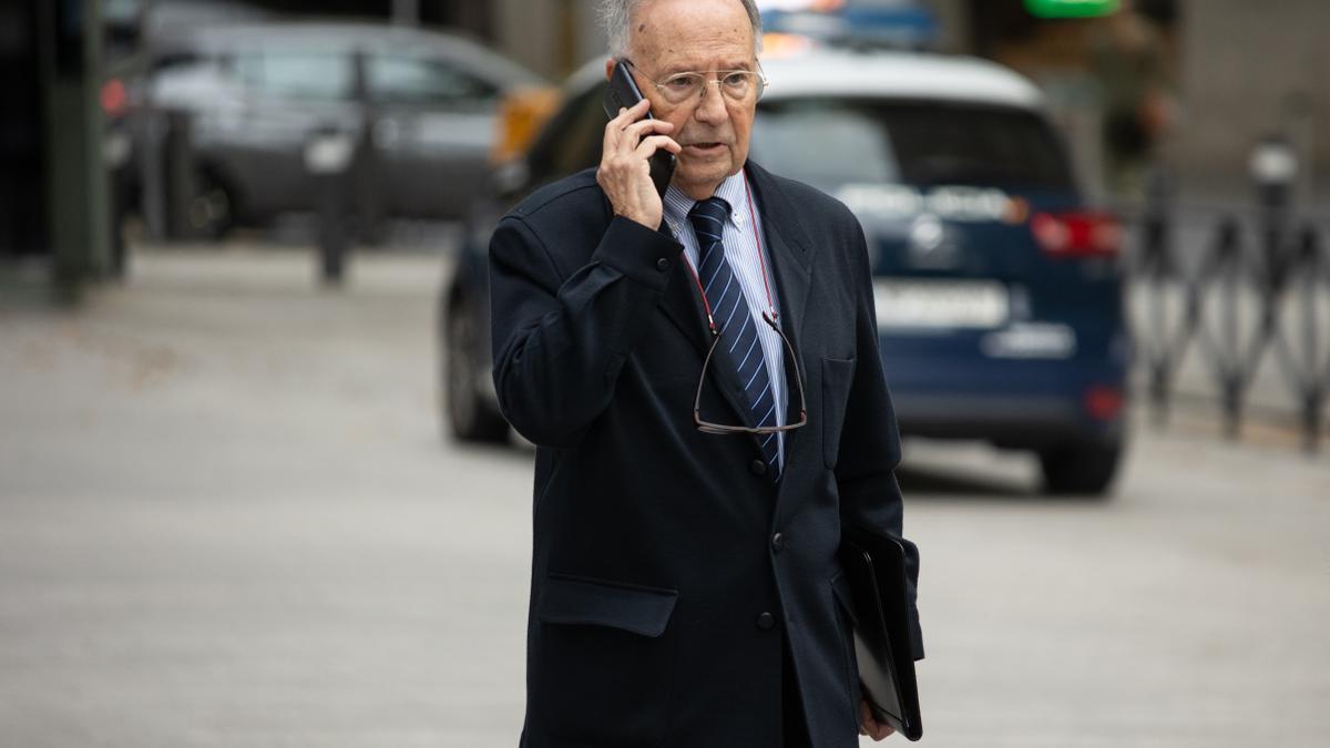 El juez Peinado acepta de nuevo a Manos Limpias en la causa contra Begoña Gómez