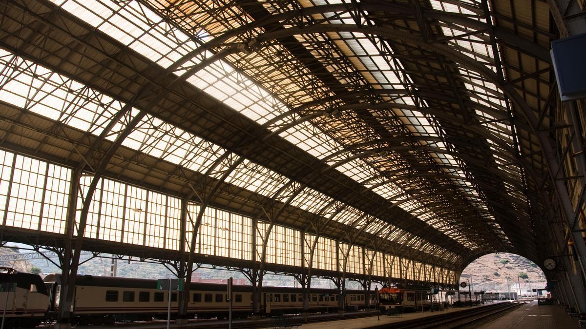 Imagen de la estación de Portbou, puerta hacia la libertad durante el franquismo.