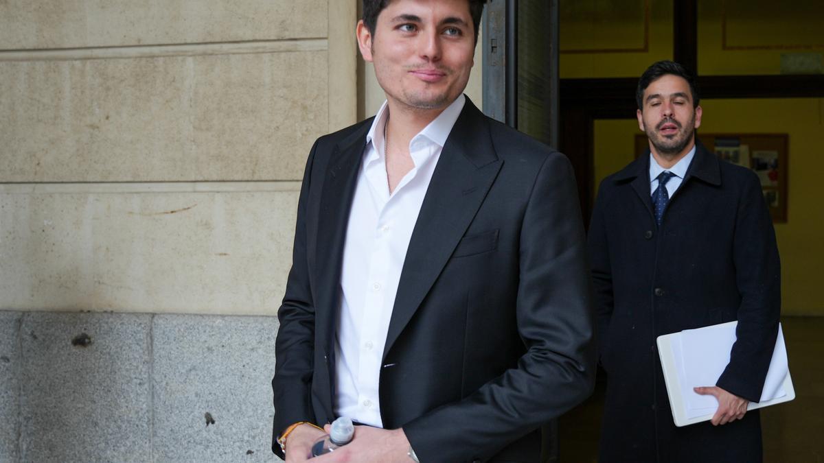 Begoña Gómez anuncia que denunciará al agitador Vito Quiles por agresión