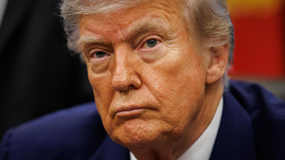 Aumenta el descrédito de Trump debido a sus continuos cambios