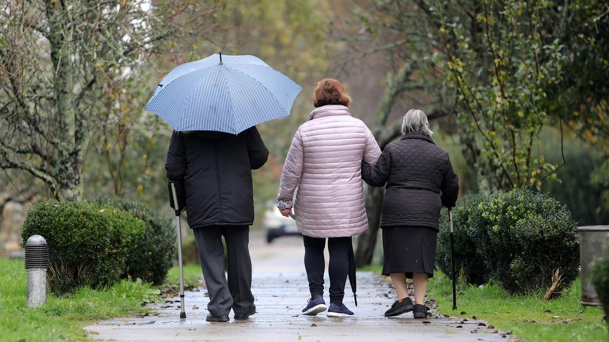 ¿Son muy altas las pensiones de los 'boomers'? El 60% de los jubilados gallegos recibe menos de 15.000 euros al año