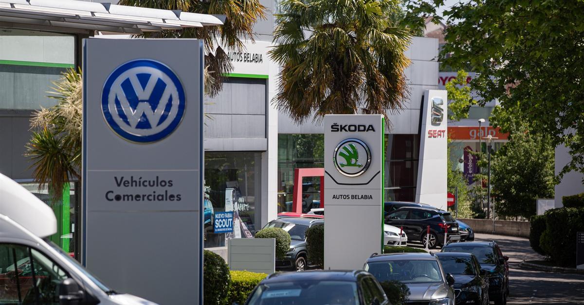 La normativa europea de emisiones de 2025 fuerza a los fabricantes de coches a abaratar los eléctricos