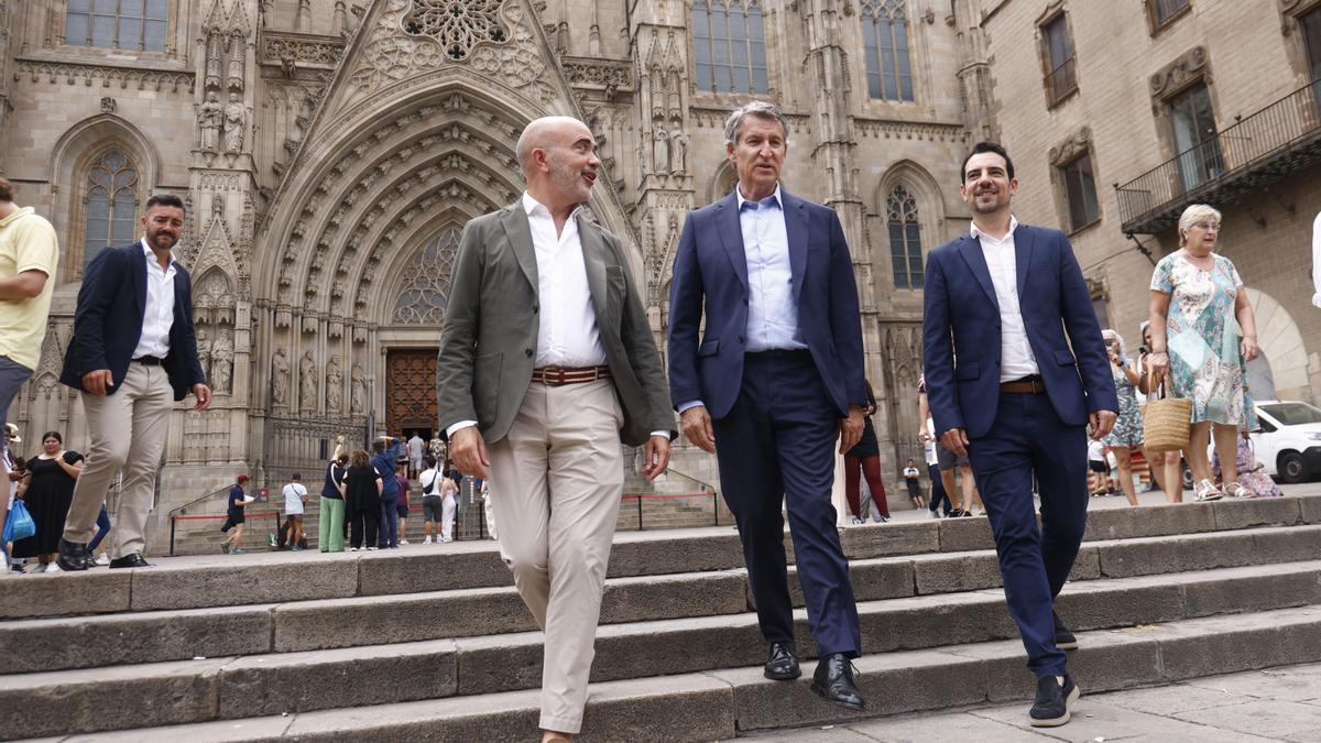 Feijóo vuelve a atacar a Sánchez con la prostitución: 