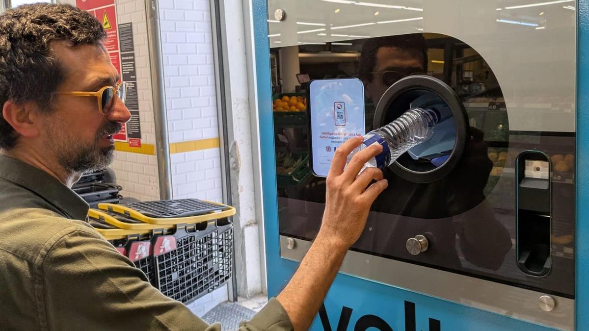Máquina para devolver envases en Portugal, donde el SDDR ha sido recientemente implantado.