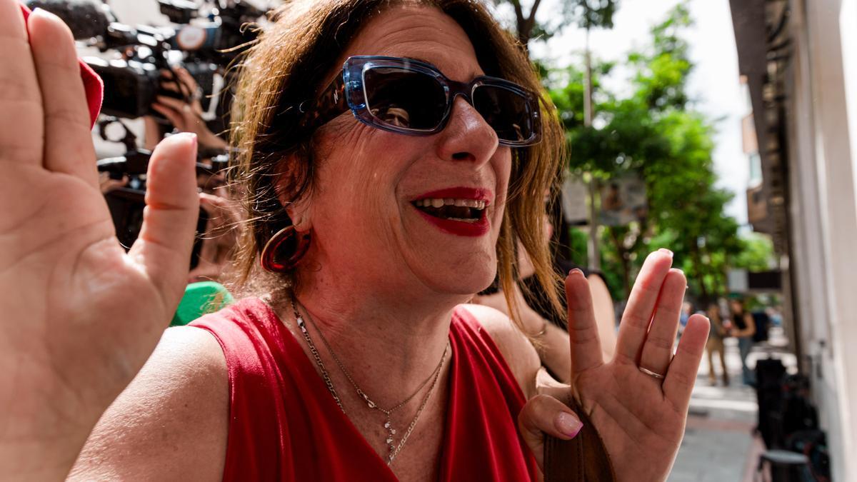 La UCO y Anticorrupción, víctimas de Leire Díez, investigan 