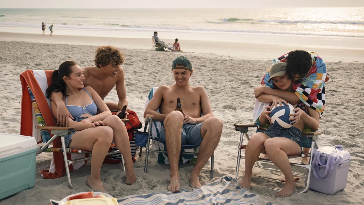 Imagen promocional de la tercera temporada de 'El verano en que me enamoré'.