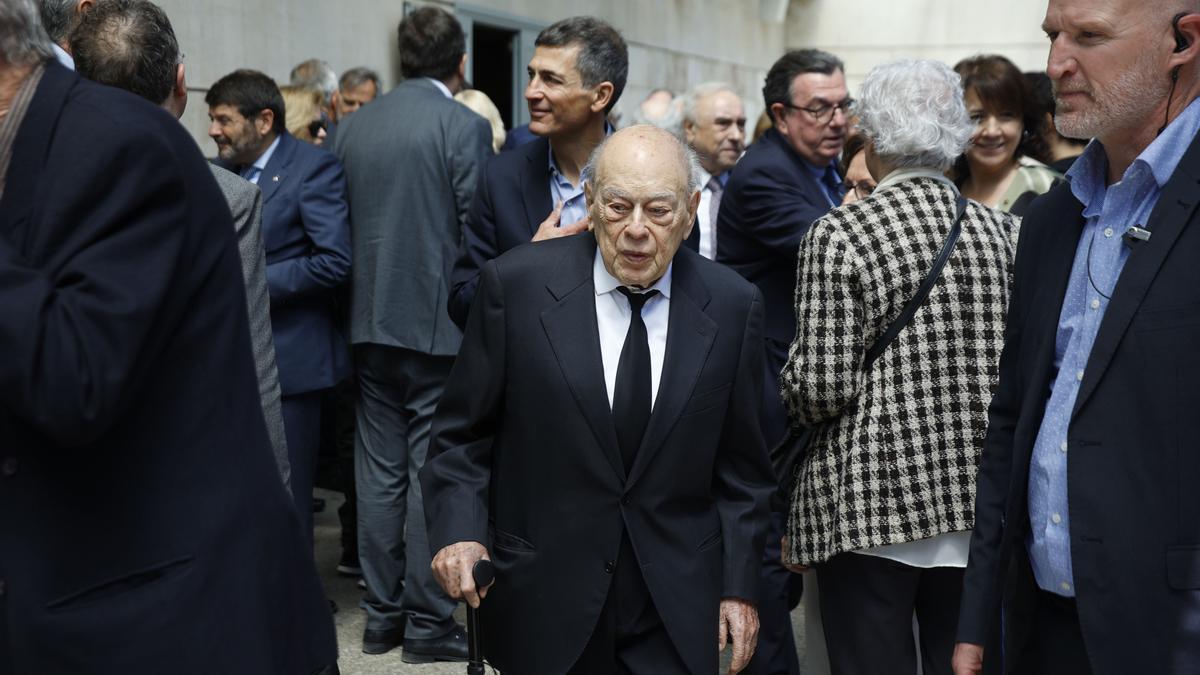El expresidente de la Generalitat, Jordi Pujol, ingresado en el hospital por una neumonía