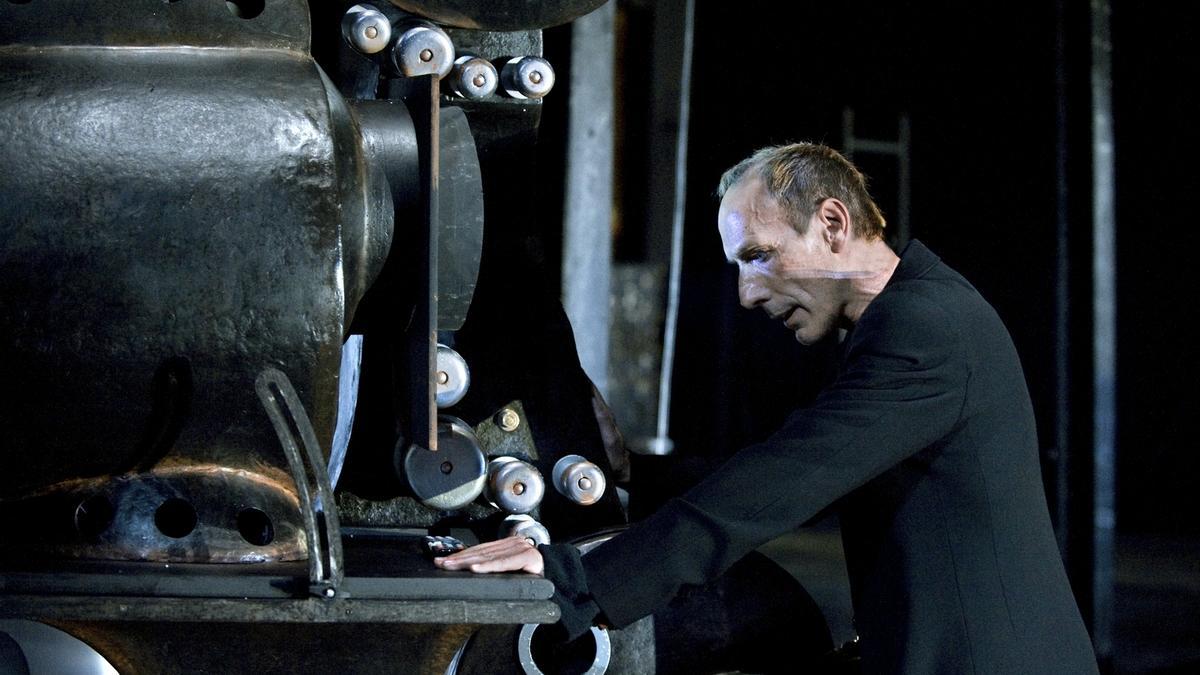 Cinco películas y dos series que hicieron de Eusebio Poncela un actor de culto