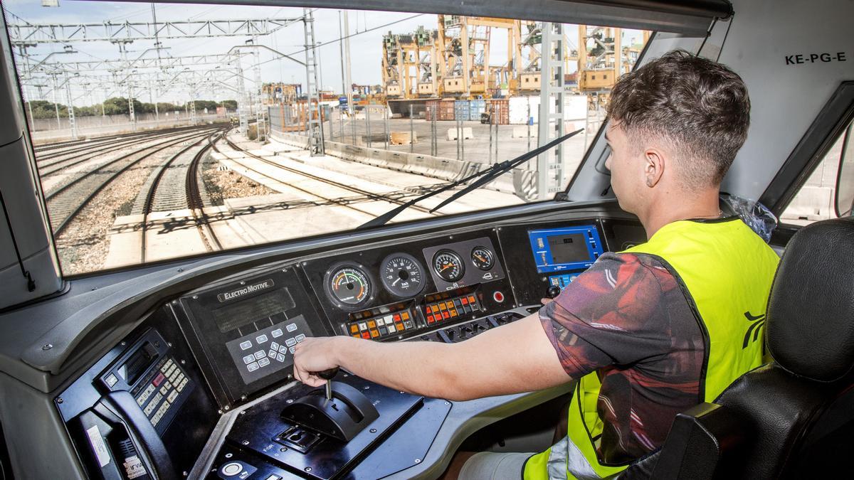 Maquinista ferroviario.