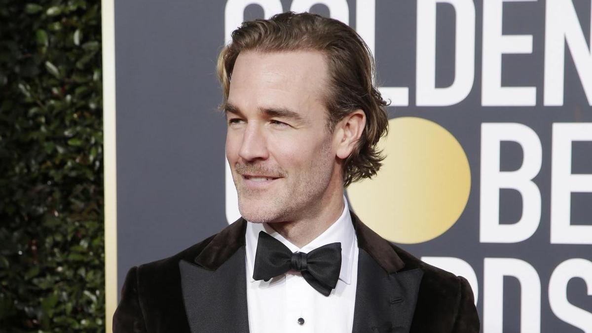 El actor James Van Der Beek llegando a la ceremonia anual de los Premios Globo de Oro en 2019.