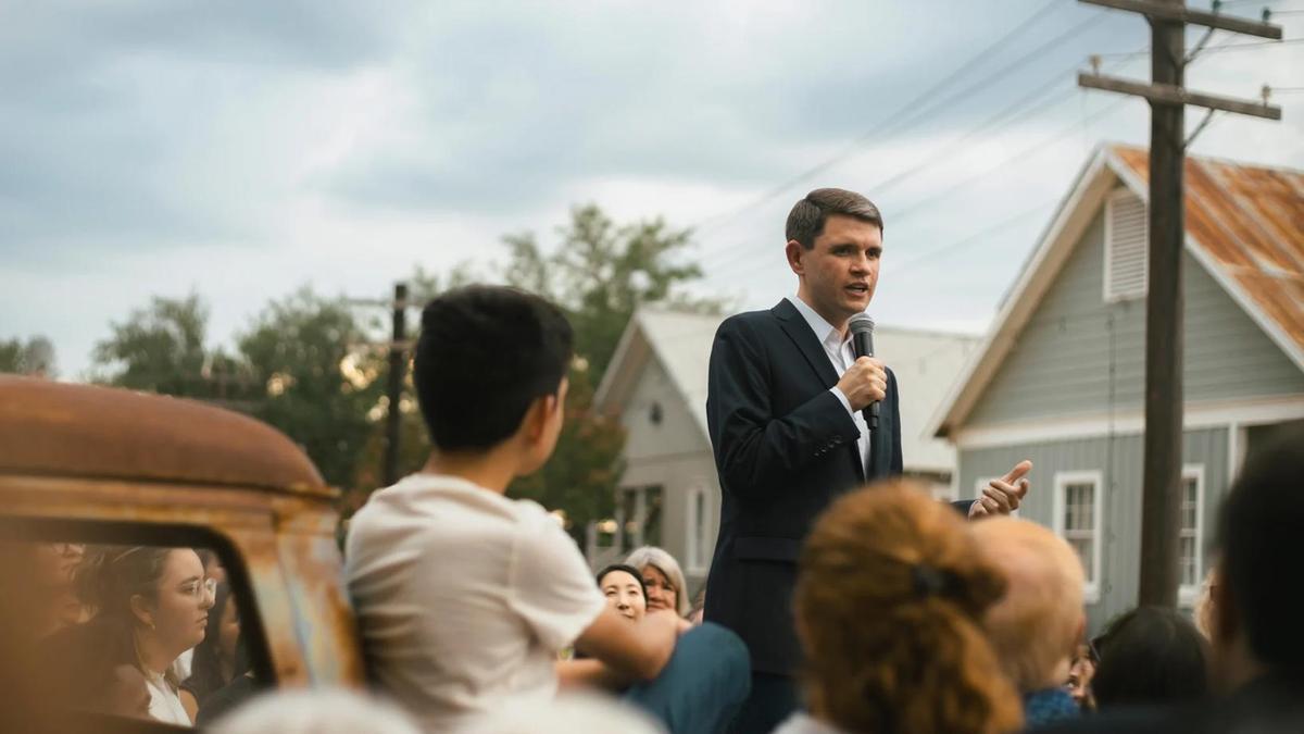 El candidato demócrata al Senado en Texas, James Talarico.