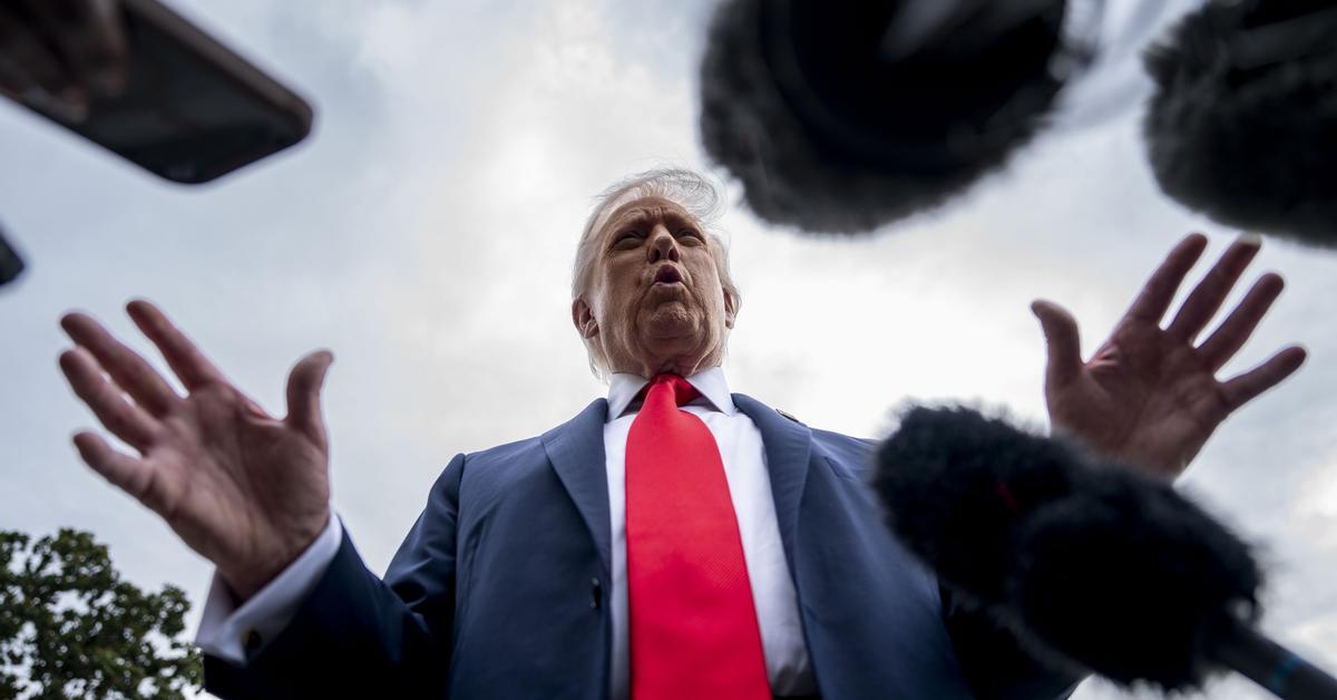 Trump demanda a 'The New York Times', tres reporteros y una editorial por 15.000 millones