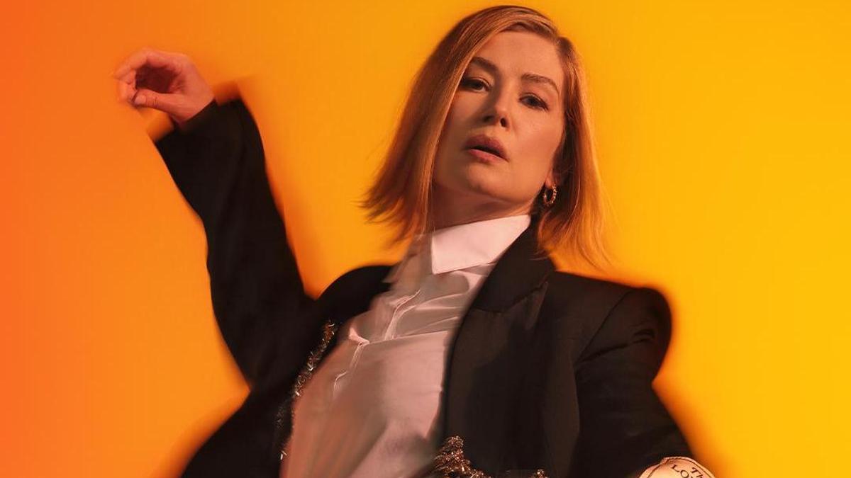 Rosamund Pike protagoniza la obra 'Inter Alia'