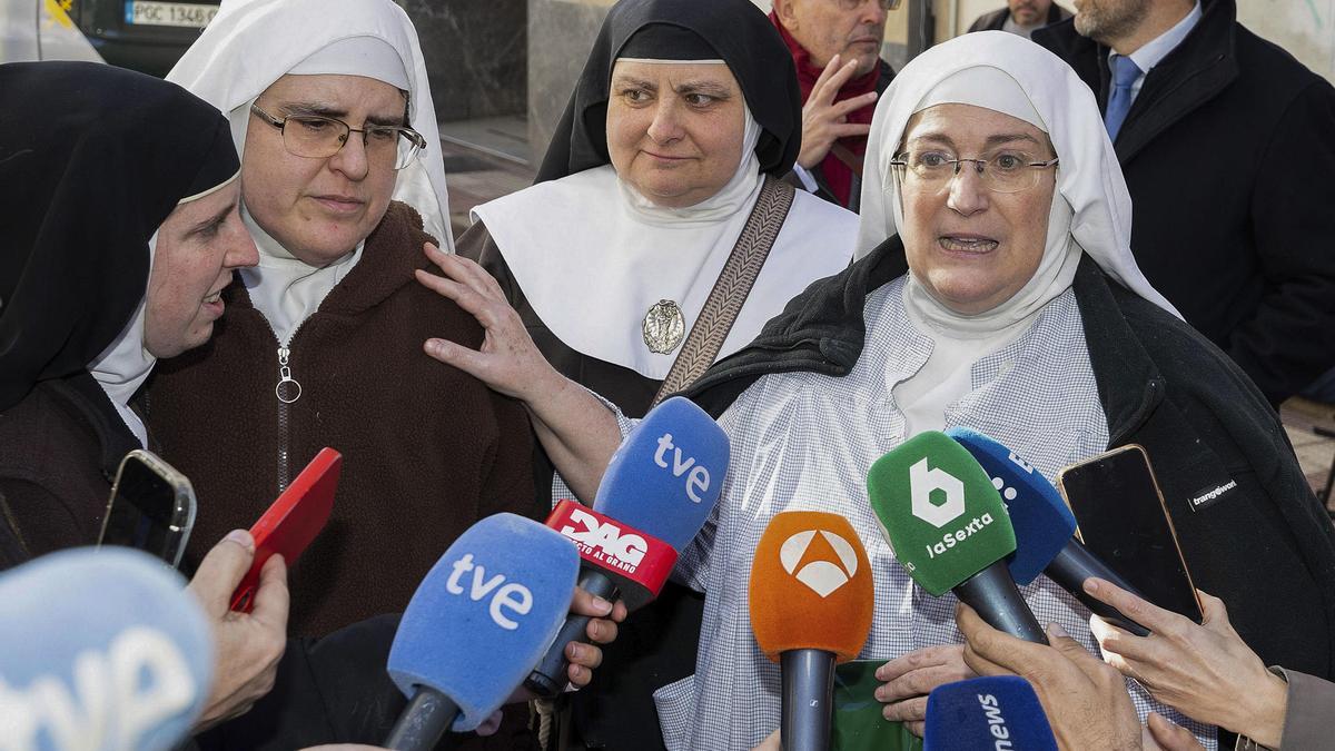 En libertad las dos exmonjas de Belorado investigadas por vender obras del convento