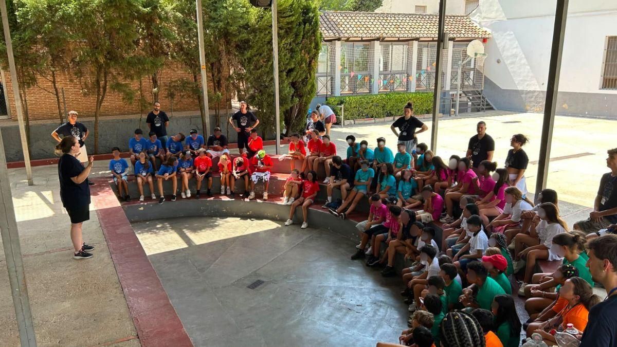 Una de las actividades del campamento Nazaret.